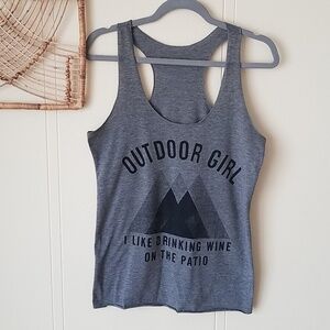 𝅺wine Graphic tank top Gray 18" bust 26" length